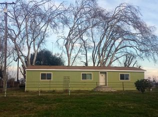 9718 Pioneer Ave, Oakdale, CA 95361