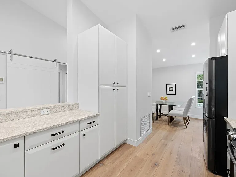 818 Tanbark Dr #204 — Photo 6