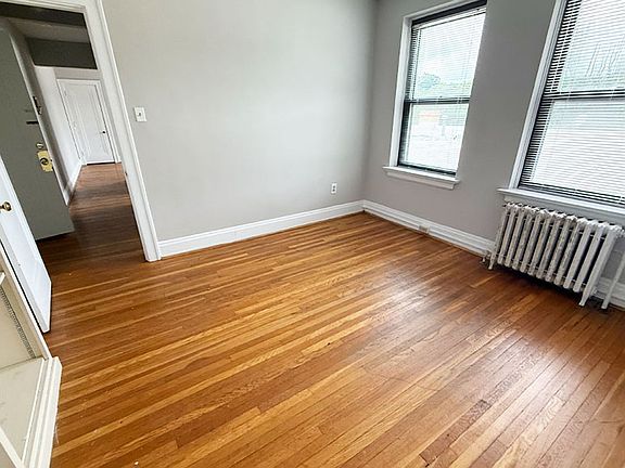 3rd image of 3654 Middleton Ave APT 22