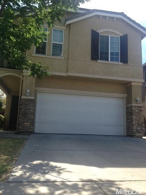 1st image of 756 Queensland Cir