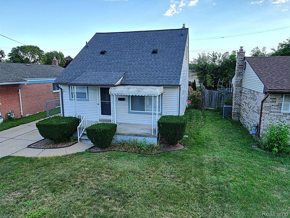 1st image of 28457 Cambridge St