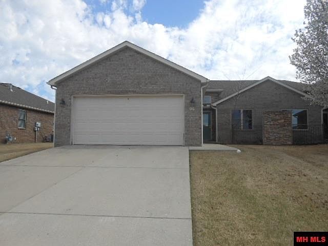 1st image of 95 Turnberry Ct