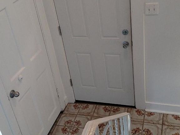 3rd image of 3801 N Whipple St #1