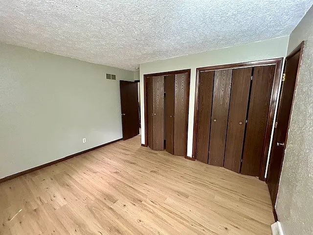 25588 Thelmadale Dr #25588 — Photo 8