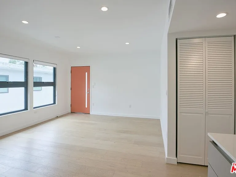 11785 Gateway Blvd #2 — Photo 17