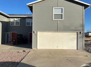 351 W Song Sparrow Dr, Pueblo, CO 81007