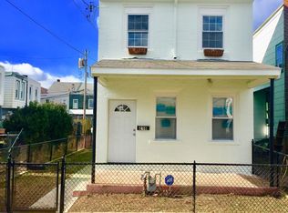 218 S 2nd St, Darby, PA 19023