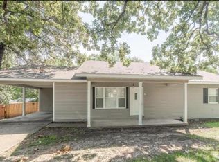 1508 Sanders Ave, Poplar Bluff, MO 63901