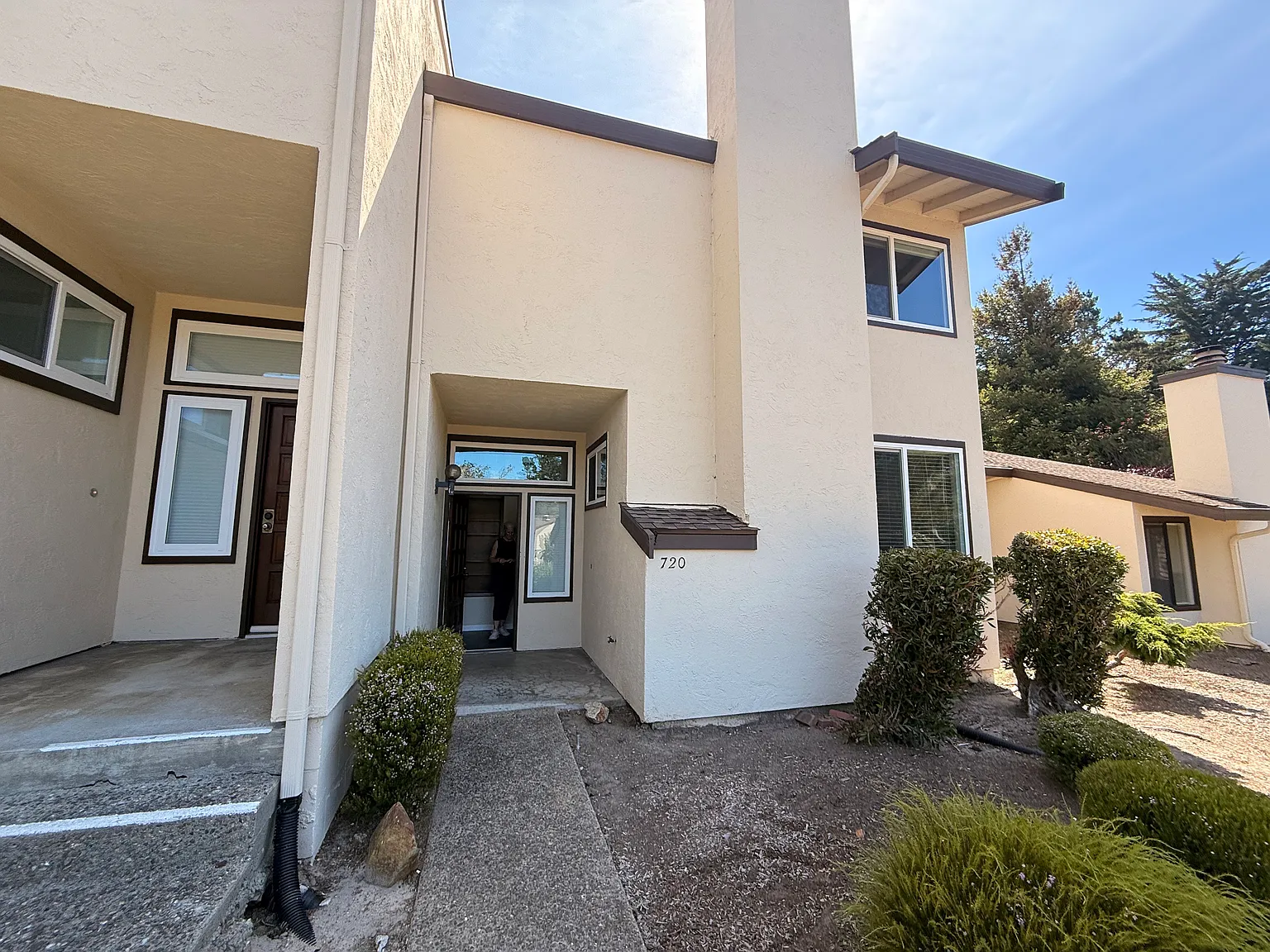 3 bed, 2.5 bath, 1488 sqft, $4,850 — Photo 1