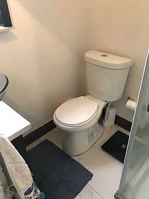 Rented by Realty Collective | media 12