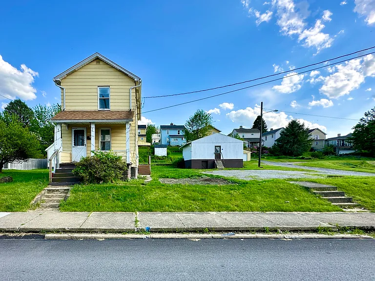29 W Miller St — Photo 1