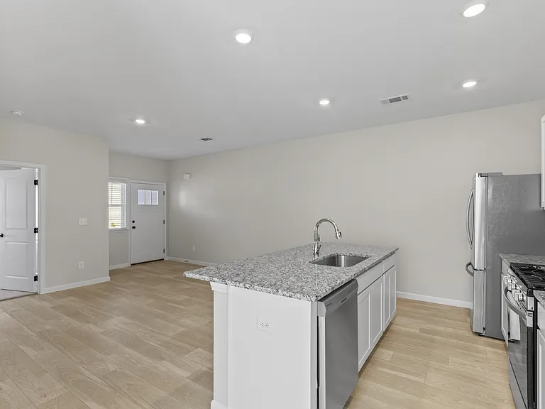 2889 Ridge Crest Ct — Photo 5