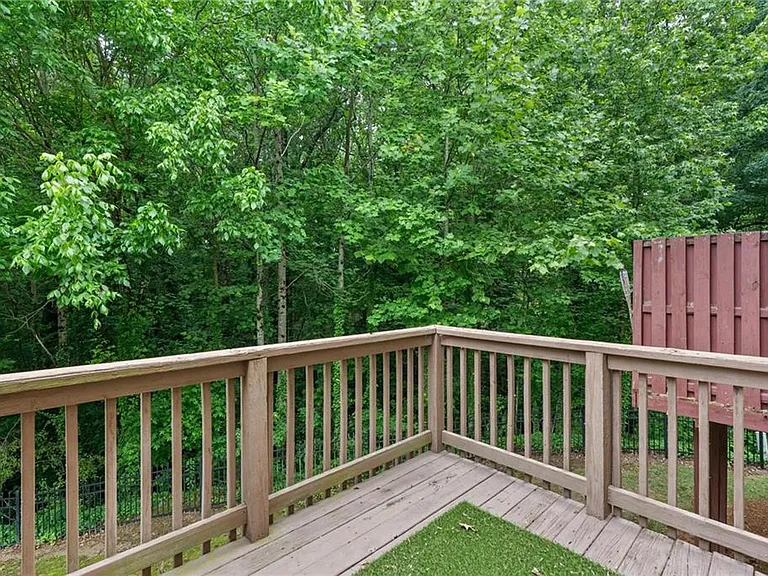 6720 Stoneleigh Way #9 — Photo 27