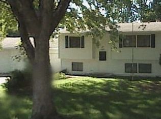 2813 66th Ave N, Brooklyn Center, MN 55430