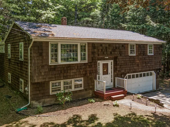 35 Sylvan Way, Manchester, ME 04351