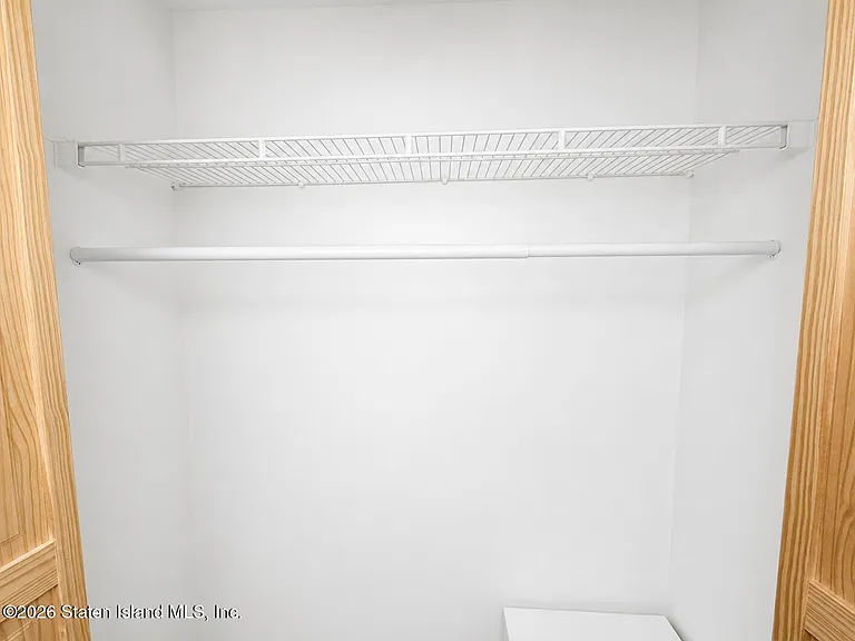 38 Pebble Ln — Photo 5