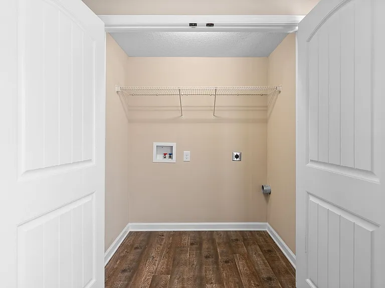 McGee Ct - 398 (x4) — Photo 20