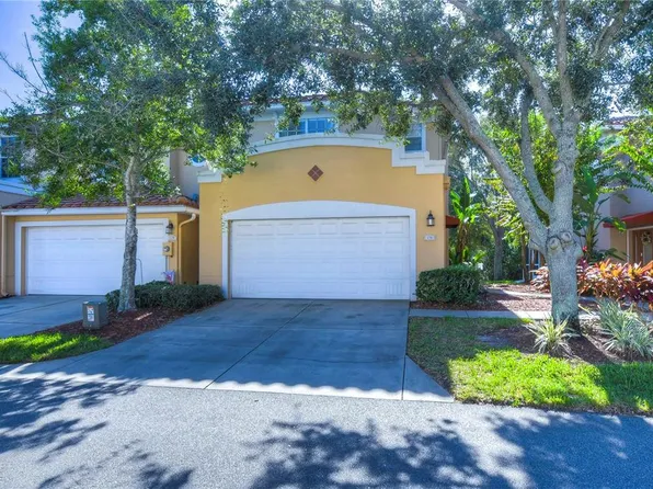 176 Valencia Cir, Saint Petersburg, FL 33716