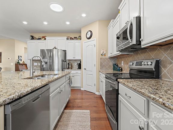 5th image of 5021 Redwood Grove Trl #86