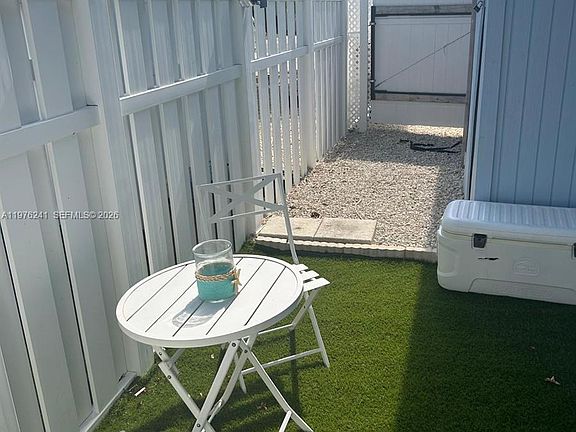 3rd image of 160 10th St