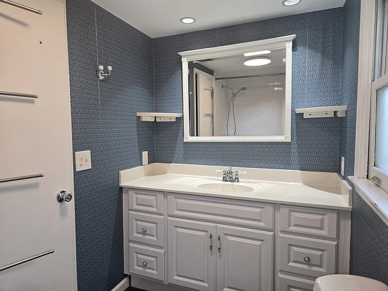 1125 S Long Lake Blvd — Photo 27