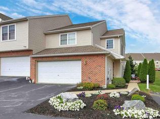 2320 Slater Hill Ln E, York, PA 17406