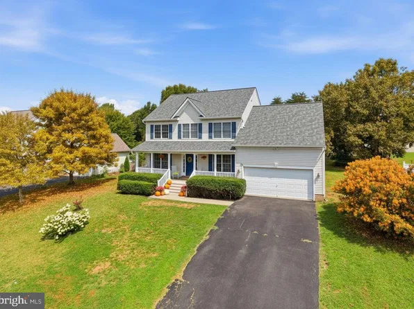 9 Pebble Pl, Fredericksburg, VA 22405