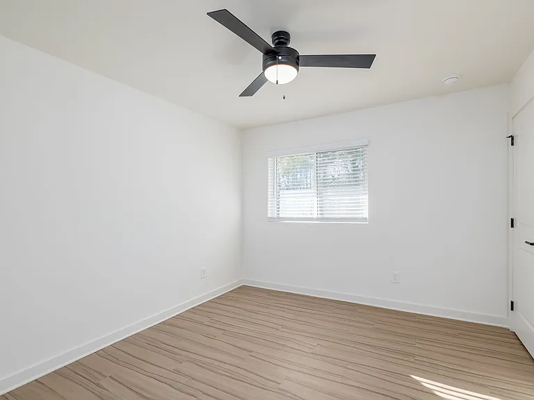 Canopy East Lake Apartments — Photo 11