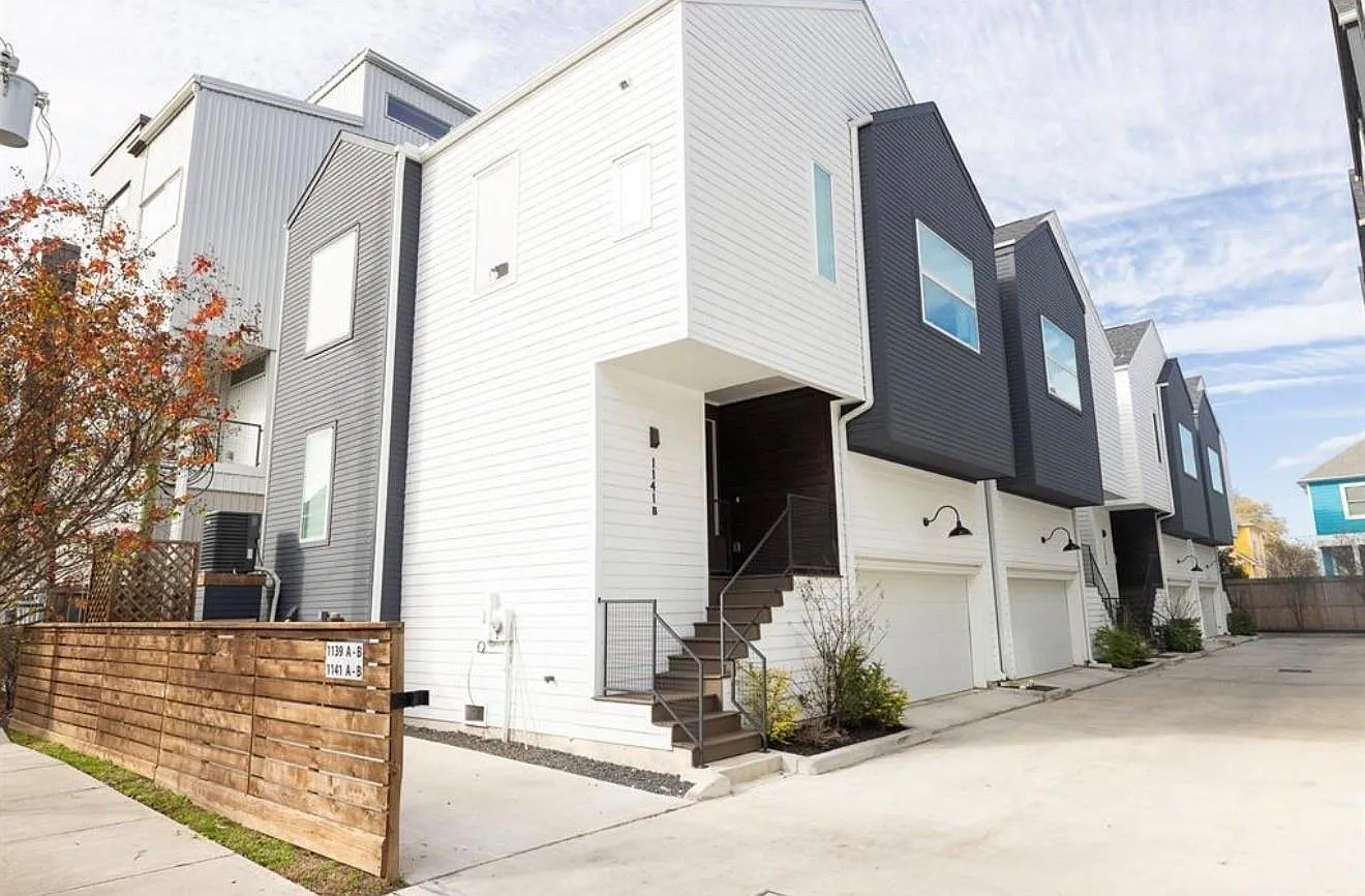 2 bed, 2.5 bath, 1536 sqft, $3,200 — Photo 1
