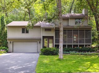 8264 131st St W, Apple Valley, MN 55124