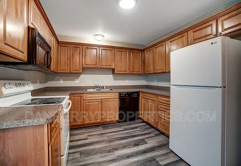 1127 N Byrne Rd #1 — Photo 22