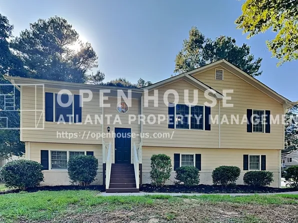 748 Dillon Dr, Douglasville, GA 30134