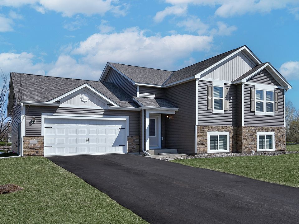 At Triplett Farms the Nicollet II plan is move-in ready. All we need is you