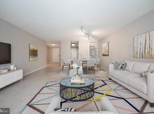 1919 Chestnut St APT 2422, Philadelphia, PA 19103