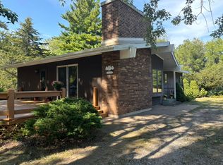 10003 Church Rd, Barrington, IL 60010