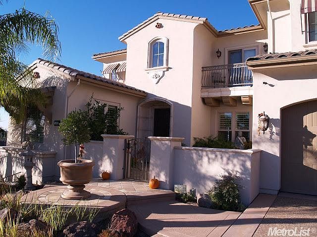 1st image of 1748 Lake Vista Way