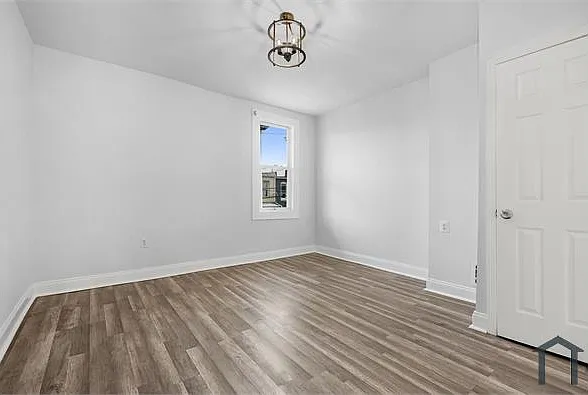 627 N Lakewood Ave — Photo 17