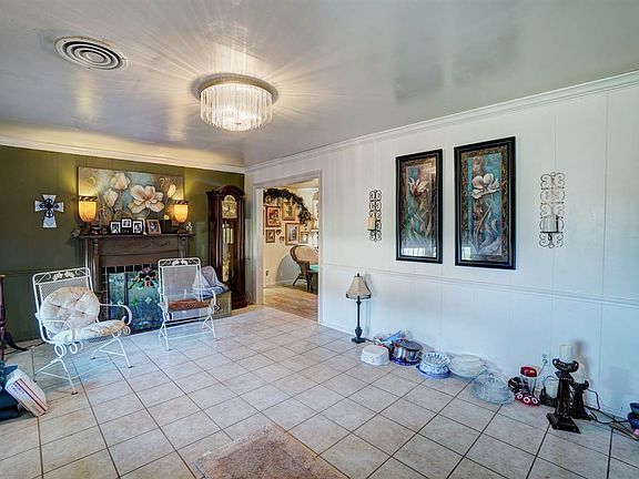 5th image of 1004 NW Laird Ave