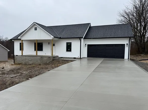 908 Jackson Ave, Monterey, TN 38574