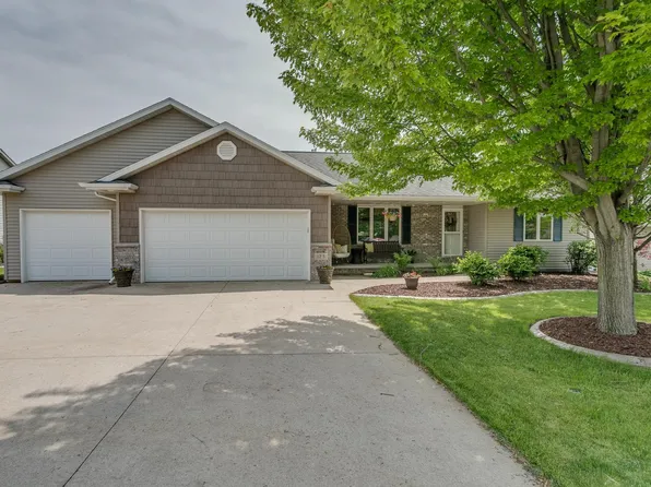 123 Deforest Dr, Kaukauna, WI 54130