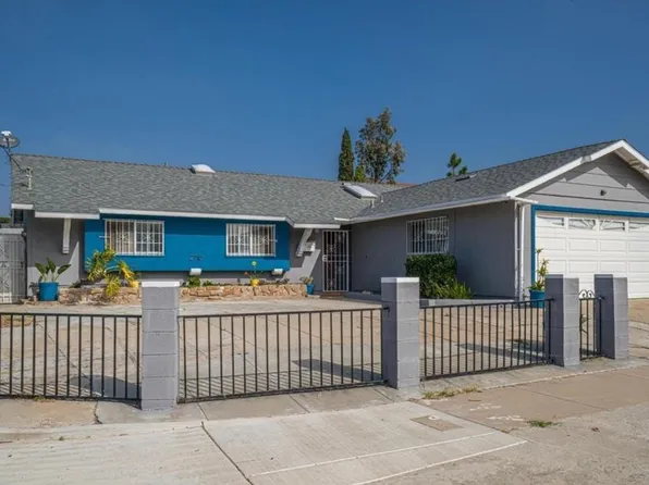 2710 Caulfield Dr, San Diego, CA 92154