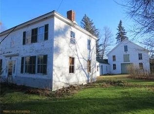 68 Old Village Rd, Winthrop, ME 04364