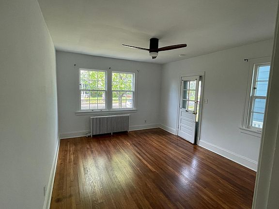 2nd image of 1327 Nottoway Ave #B