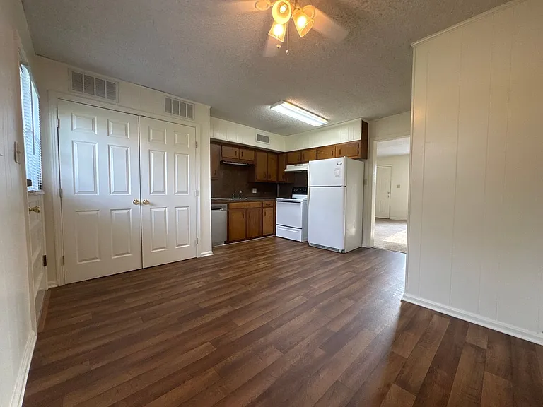 521 Dawson Ln #A — Photo 3
