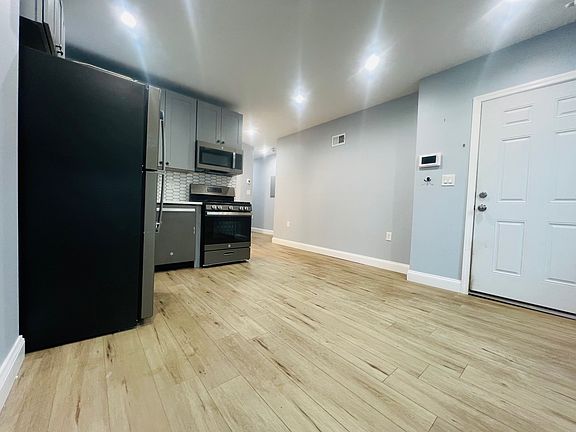 3rd image of 1412 S 23rd St #1