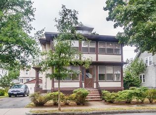 40 W Elm Ave, Quincy, MA 02170