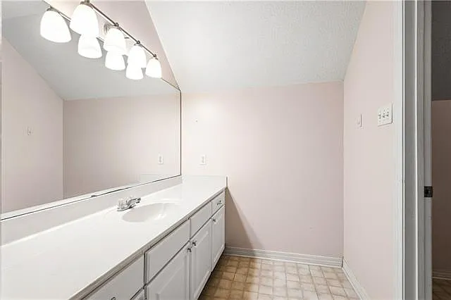 8925 Camille Ct — Photo 18