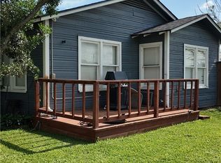 305 Dunn St, Cuero, TX 77954