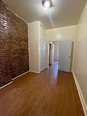 Rented by null | media 8