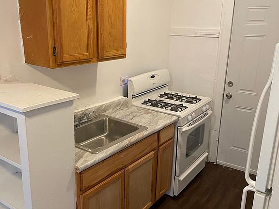 4th image of 713 W Garfield Blvd #1B